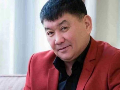 «Орыстар үшін біз малдың қатарындамыз»: Нұртас Айдарбеков ресейліктерді пәтеріне кіргізгендерге шүйлікті