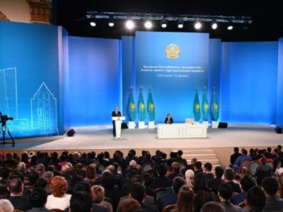 Тоқаев: Бейбіт шеру мен қарақшылардың қанды қылмысы арасын ажырата білу керек