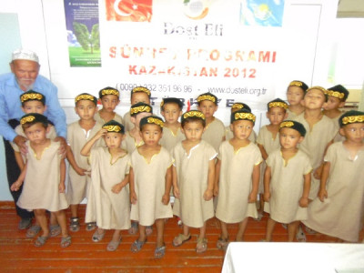 Көліктегі секс камераға түсірілген