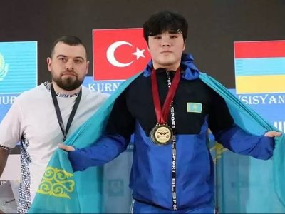 Қазақстандық ауыр атлет әлем чемпионатының күміс жүлдегері атанды