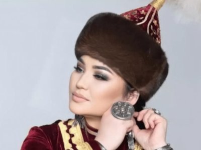 «Мыстандар ғана өзгермейді»: Айгүл Елшібаева елу жасында жиырмадағы қыздай...