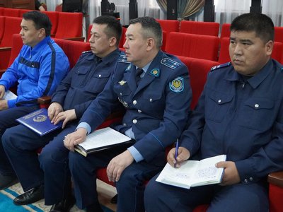  Нәлібаев оқушылар арасындағы төбелеске қатысты шұғыл кеңес өткізді 