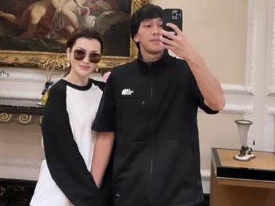 «Ерке Есмахан жүкті»: Әнші қауесетке нүкте қойды