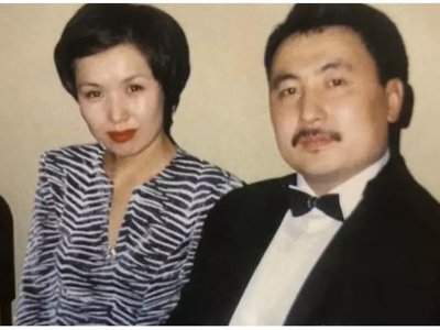 «Ақмаралдай адам кездескен жоқ»: 16 жыл бұрын әйелінен айырылған Аманжол Әлтаев неліктен үйленбегенін айтты