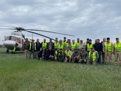 Абай облысындағы өрт: 10 секундта 5 тонна су жинап, өрт сөндірген ұшқыштар