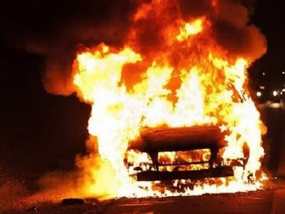 Полицейлер 9 жасар балаға судьяның көлігін өртеді деп күдік келтірген