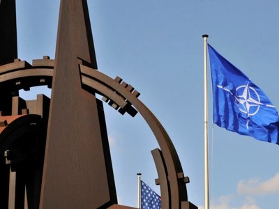 Киев НАТО кеңсесі жетекшісінің жер беруге келісу туралы сөзіне реакция білдірді