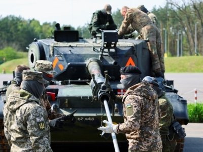 FT: Батыс украин сарбаздарын жаттықтыру ісінде білікті аудармашыға зәру