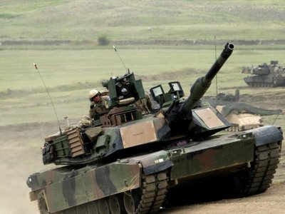 Reuters: АҚШ Украинаға азайтылған ураны бар снарядтар жібереді