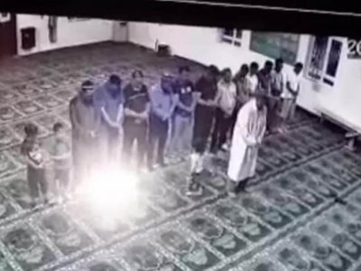 Алматы облысында мешіт имамы намаз кезінде жүгіріп жүрген баланы ұрып жіберген