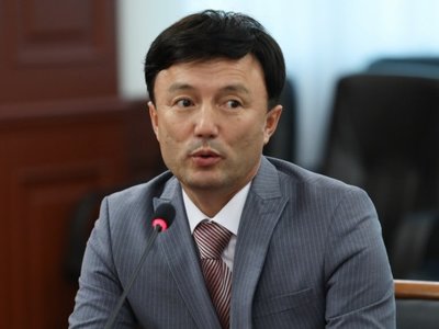 «Желі арқылы кім көрінгеннің уағыз айтуына тыйым салатын заң керек» - Қанат Айтбаев