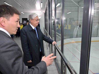 Тоқаев Талдықорғандағы Jetysu Аrena жабық мұз айдынын аралады