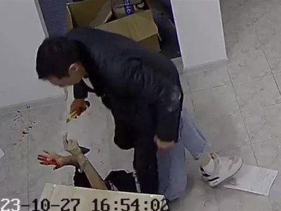 Талдықорғанда ер адам бұрынғы сүйіктісіне шабуылдап, тамағын кесіп жіберген