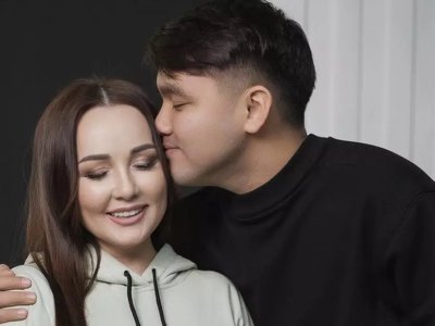 «Ашық-шашық киінген қыздан қорықпа»: Жазира Байырбекова жар таңдауда ұлына қандай кеңес береді