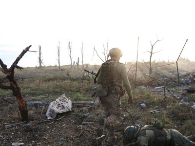 Журналист-зерттеушілер Украинадағы соғыста қаза болған 37 мыңнан астам адамның аты-жөнін анықтады