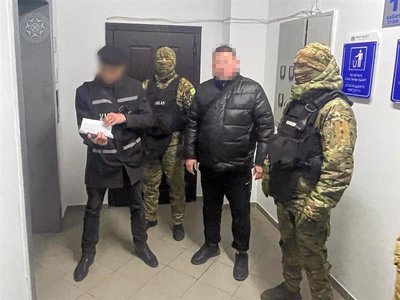 Көліктік бақылау инспекциясы қызметкерлері кәсіпкерлерден ақша бопсалап келген