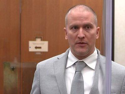 АҚШ түрмесінде Джордж Флойдтың өліміне кінәлі танылған экс-полицей көз жұмды
