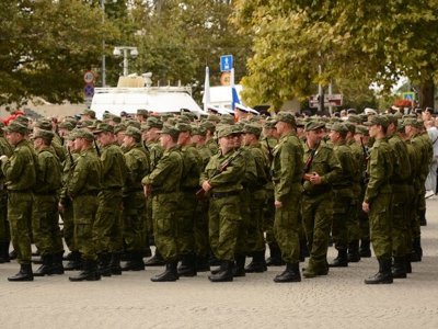 Путин әскери қызметкерлер санын көбейту туралы жарлыққа қол қойды
