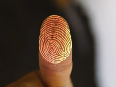 Қазақстанда саусақ ізін тапсыру ерікті болады: Сенат заңға өзгеріс енгізді