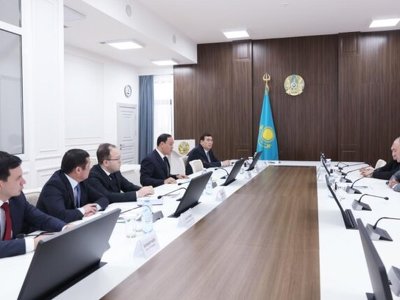 Ербол Қарашөкеев «Alina Group» ЖШС басшылығымен кездесті
