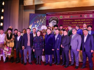 Таразда Жамбыл Жабаевтің 178 жылдық мерейтойына орай республикалық айтыс өтті