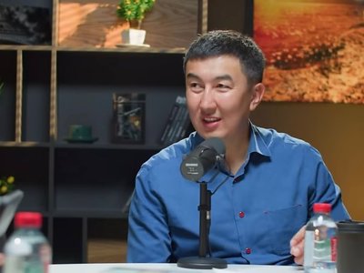Үлкен компанияда жұмыс істесін Сырымбек Тау жас кәсіпкерлерге кеңес берді
