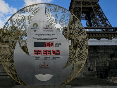 Испанияның бөзімен Парижге