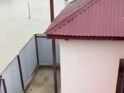 Құран оқылып, тахажжуд намаз оқылатын үйді су алмағаны рас па?