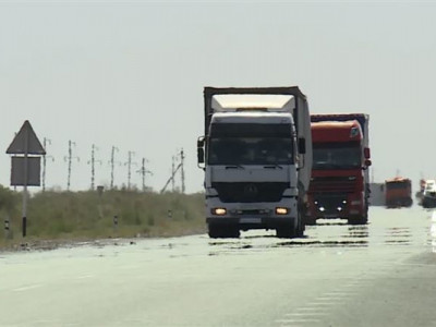 Қазақстанда ауыр көліктерге автожолда жүк тасымалдауға тыйым салынбақ