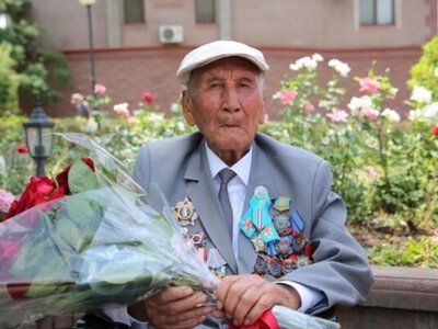 Ғасыр жасаған майдангер. Белгород, Харьков, Полтава, Кременчуг жерлерін азат етуге қатысқан ардагер 100 жасқа толды