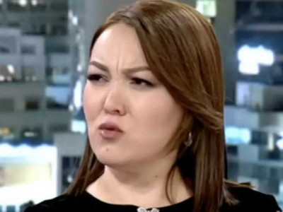 Жұлдызай Дүйсенбиева атақ алғаны үшін өзін сынағандарға ренішін айтты