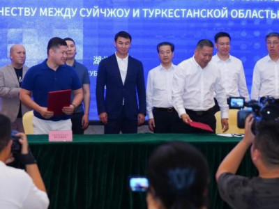 Қытай сапары: Дархан Сатыбалды бастаған кәсіпкерлер...