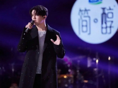 «Сыбырлап сөйлегені естіліп қалған»: Димаштың «Singer» байқауы кезінде айтқан сөзі дауға ұласты