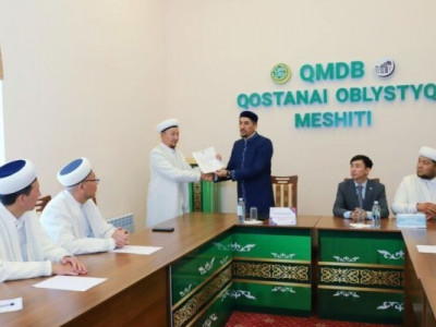 Мас имамның орнына бас имам