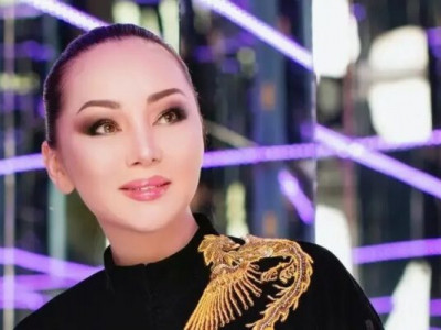 «Мемлекет көмектеседі деп тудыңыз ба?»: Баян Алагөзова көпбалалы аналарға ақыл айтты