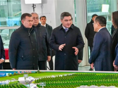 Олжас Бектенов Астанадағы LRT құрылысы қарқынын тексерді