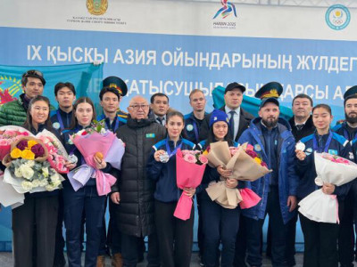 Астана әуежайында Азиаданың тарихи алтынын алған шорт-трекшілерді қарсы алды