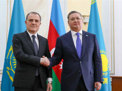 Ақтау маңындағы ұшақ апаты: Әзербайжан сыртқы істер министрі қазақ халқына алғыс айтты