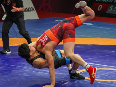 Қазақстандық 3 балуан Азия чемпионатының жартылай финалына шықты
