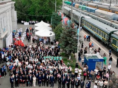 Алматыға Қытайдан алғашқы халықаралық туристік пойыз келді