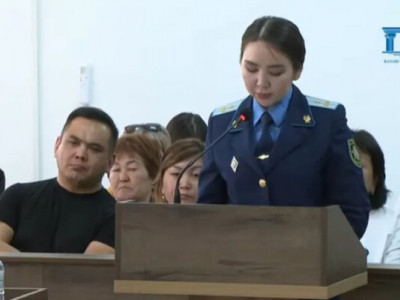 Шерзат ісі: Судья Жан Ахмадиевті сот залынан қуып шықты