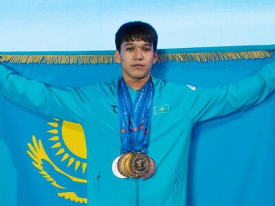 Әлихан Әскербай Астанада ауыр атлетикадан Азия чемпионы атанды