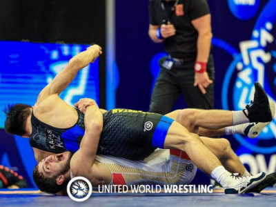 Нұрдәулет Қапас жастар арасындағы әлем чемпионатында қола медаль үшін күреседі