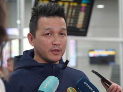 Талғат Жайлауов: Азия чемпионатында хоккейшілеріме сендім