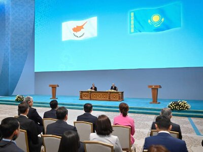 Тоқаев кипрлік кәсіпкерлерді Altyn Visa-ны пайдалануға шақырды