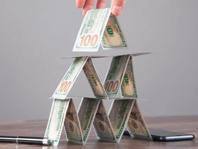 Кино көргенің үшін миллион береміз деп алдаған күдіктілер ұсталды