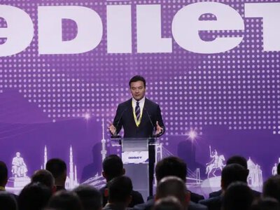 Астанада «Әділет» партиясының II съезі өтіп жатыр