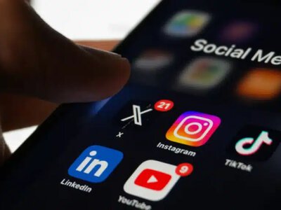 БАӘ жасөспірімдерге әлеуметтік желіге кіруге тыйым салды