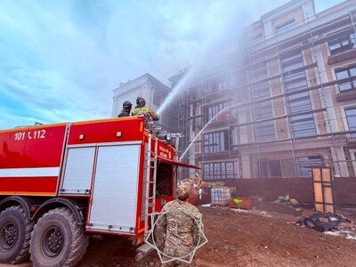 Астанада салынып жатқан ғимараттың шатыры өртенді