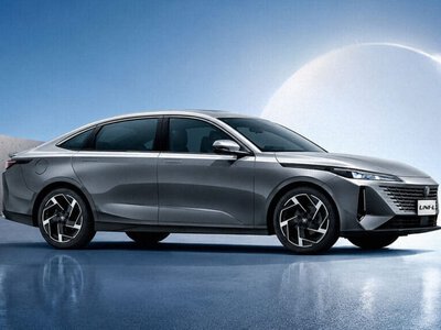 Changan бензинмен жүретін көліктерінен арзан электрлі Uni-L моделін ұсынды